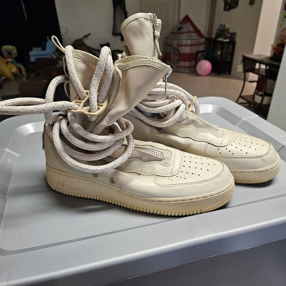 Nike Air Force 1 High Boots Special Field Rattan Shoe Men's Size 10